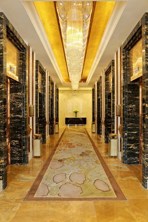 JinJiang International Hotel Urumqi Bagian luar foto